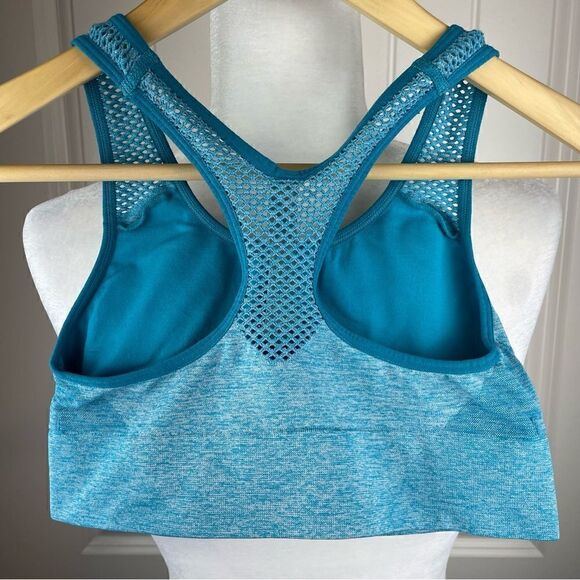 PINK seamless lightly lined racer back bra - Picture 4 of 7